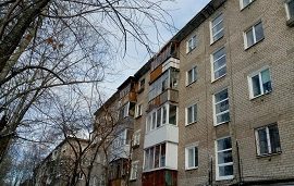 Очистка карнизов от снежных навесов и наледи