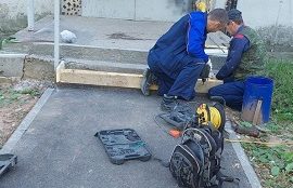 Ремонт ступеней крыльца дома по адресу ул. Старцева, 35